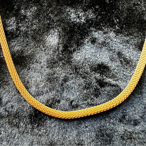 Premier Designs Jewelry - Vintage Premier Designs Gold‑Tone Round Woven Mesh Chain Choker